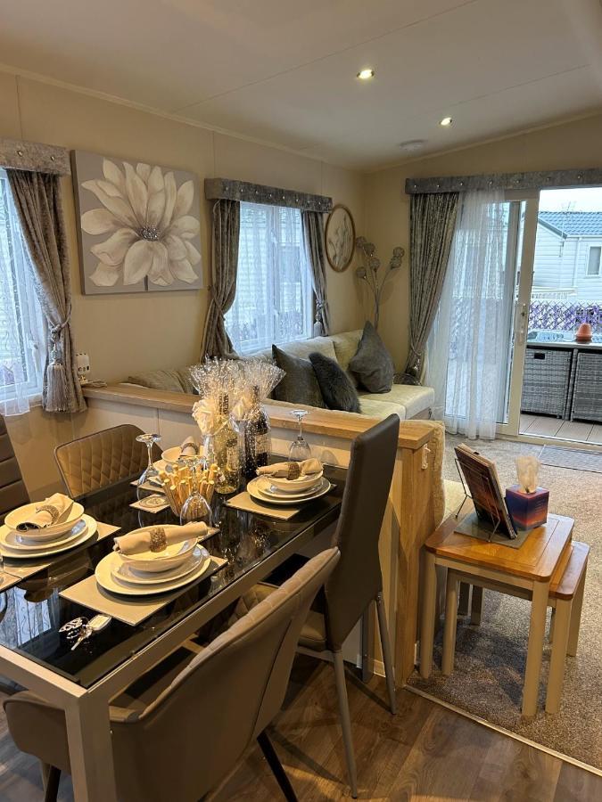 Beautiful Spacious Holiday Home - Romney Sands Нью-Ромни Экстерьер фото