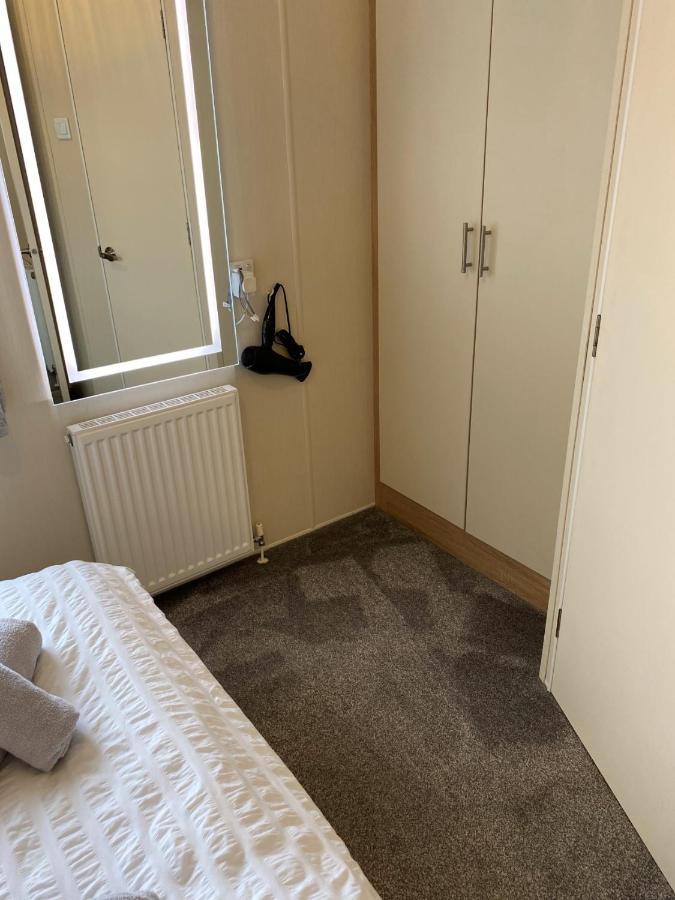 Beautiful Spacious Holiday Home - Romney Sands Нью-Ромни Экстерьер фото